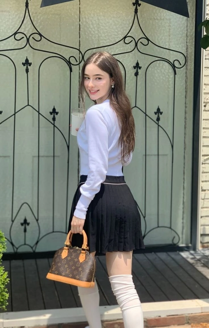 Gái đẹp nước ngoài phong cách lifestyle