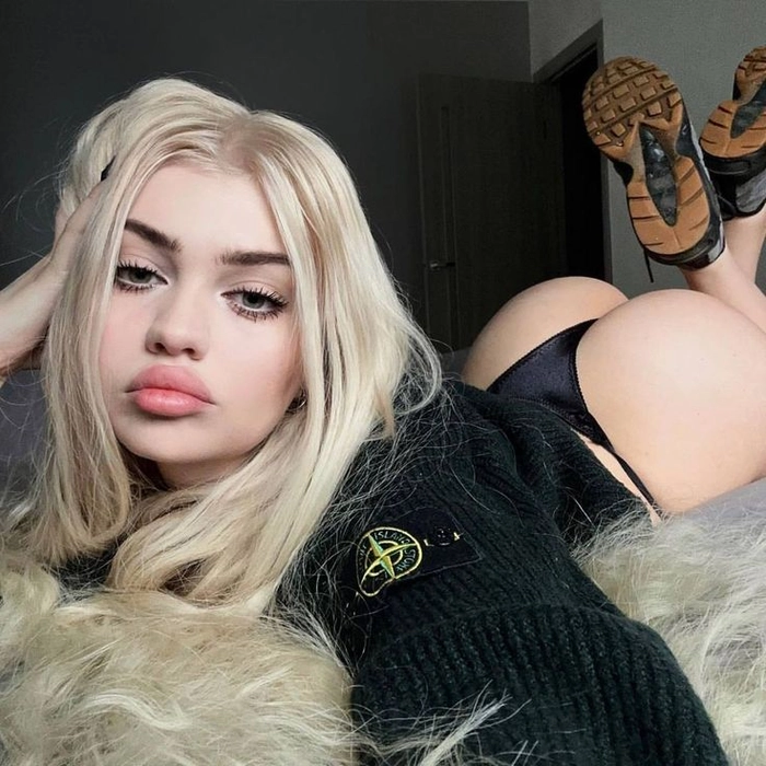 Gái xinh Âu Mỹ khoe body săn chắc