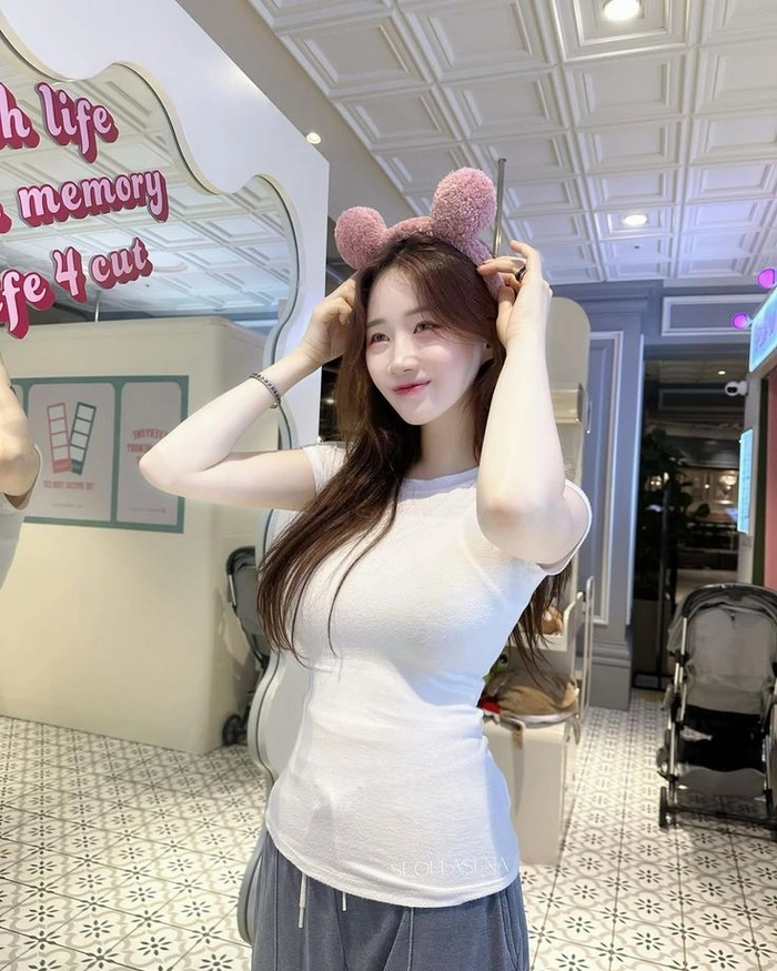 Gái xinh Bigo trẻ trung cuốn hút