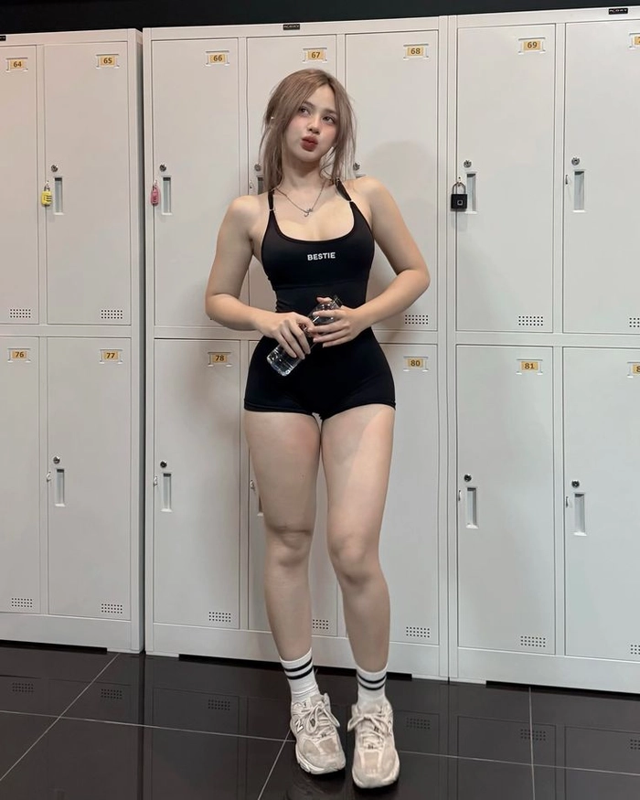 Gái xinh đùi to phong cách phổ biến