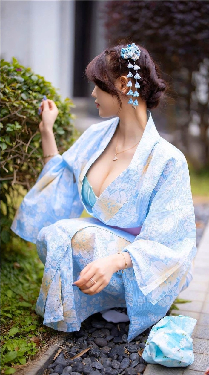 Gái xinh kimono phong cách Á Đông