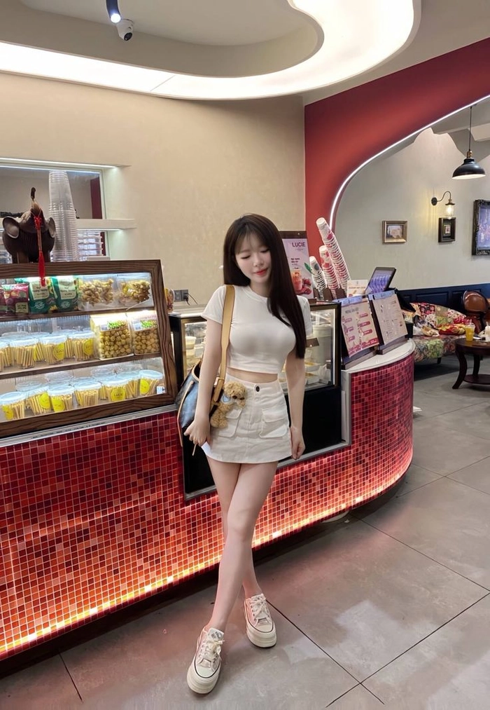 Gái xinh nhất Việt Nam phong cách hiện đại