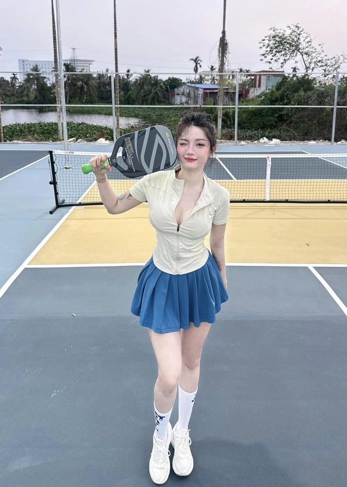 Gái xinh pickleball phong cách thể thao