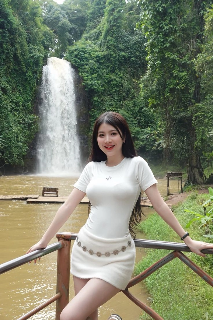 Gái xinh slay phong cách nổi bật