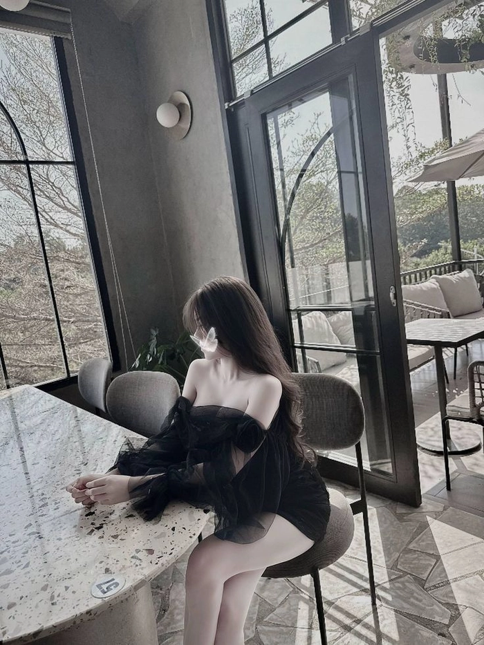 Gái xinh trên Instagram phong cách hiện đại