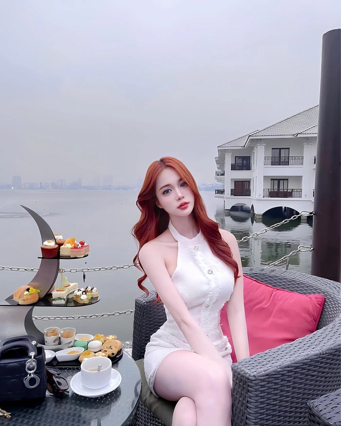 Hình ảnh gái xinh Instagram phong cách ngầu