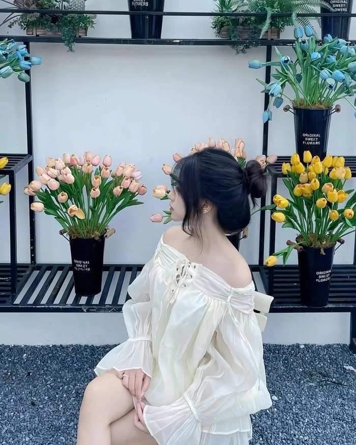 Hình ảnh gái xinh che mặt 2k10