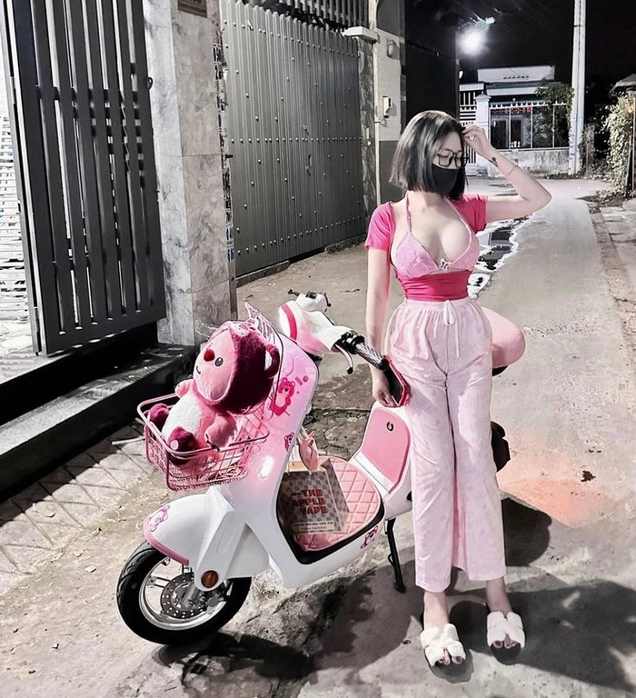 Hình ảnh gái xinh mặc đồ ngủ đời thường