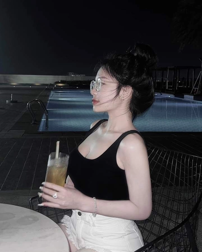 Hình ảnh gái xinh quần ngắn được yêu thích