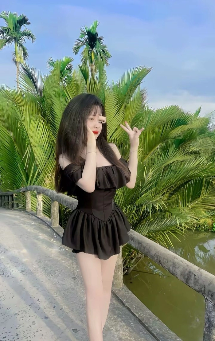 Hình gái xinh 2k7 phong cách học đường