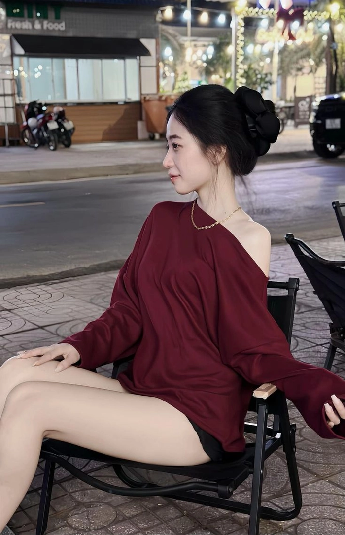 Hình gái xinh mặt mộc nhẹ nhàng