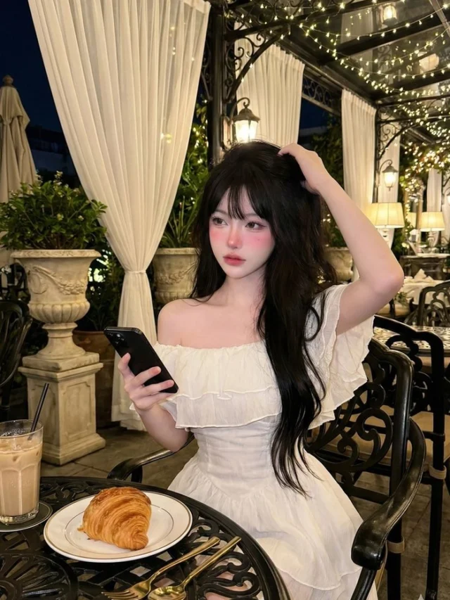 Ảnh gái xinh 2k8 che mặt nhẹ nhàng