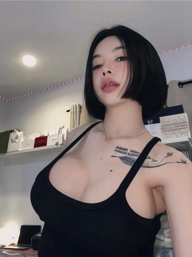 Gái xinh selfie đơn giản nhưng đầy cuốn hút