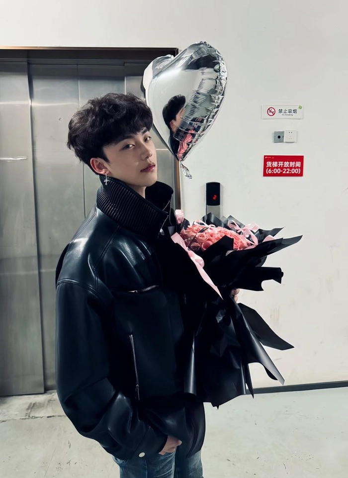 Ảnh trai đẹp 2k10 che mặt phong cách bí ẩn