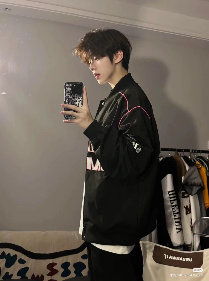 Ảnh trai đẹp Hàn Quốc che mặt phong cách cá tính