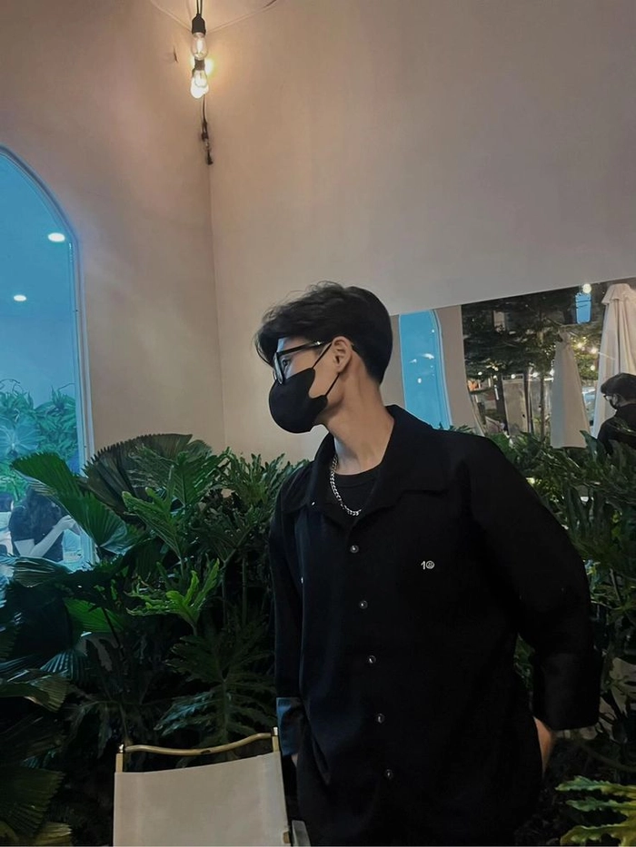 Ảnh trai đẹp che mặt đeo khẩu trang vibe bí ẩn