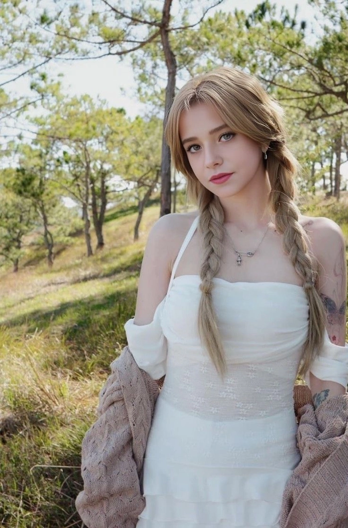 Gái tây xinh sexy phong cách cá tính