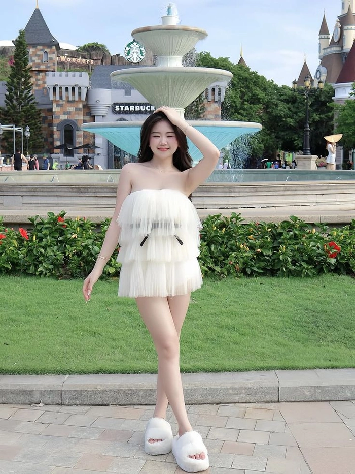 Hình nền cô gái xinh thần thái nổi bật