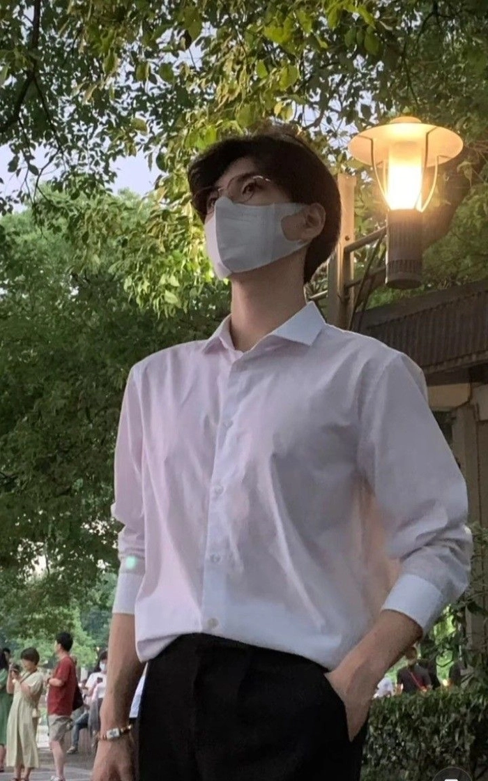 Phong cách nam tính cuốn hút tự nhiên