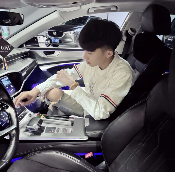 Style tuổi teen cá tính