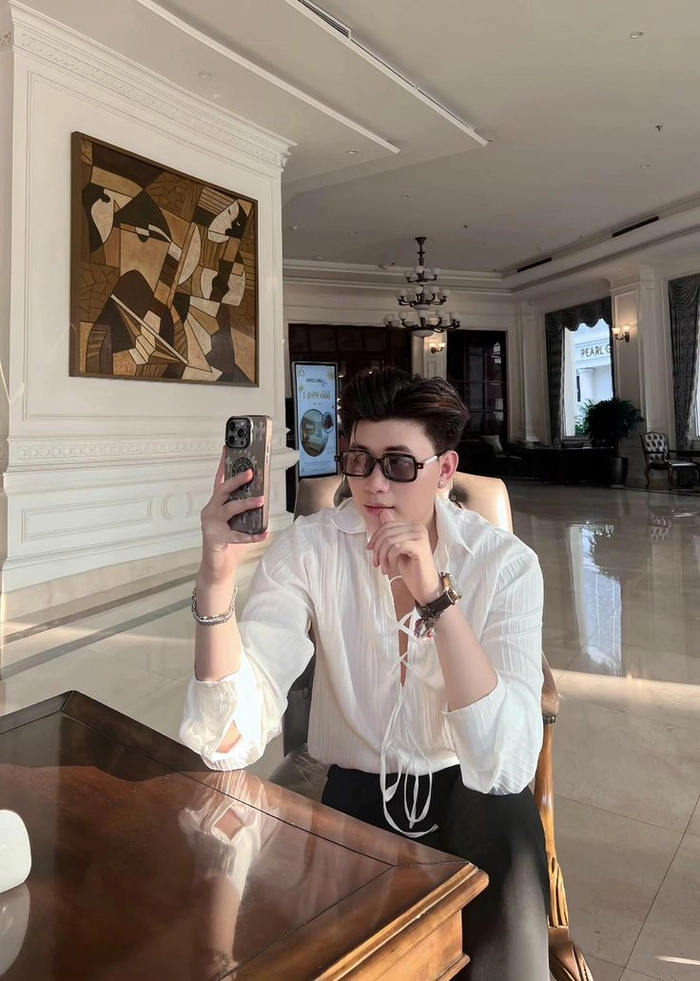 Ảnh trai đẹp Việt Nam đeo kính trẻ trung