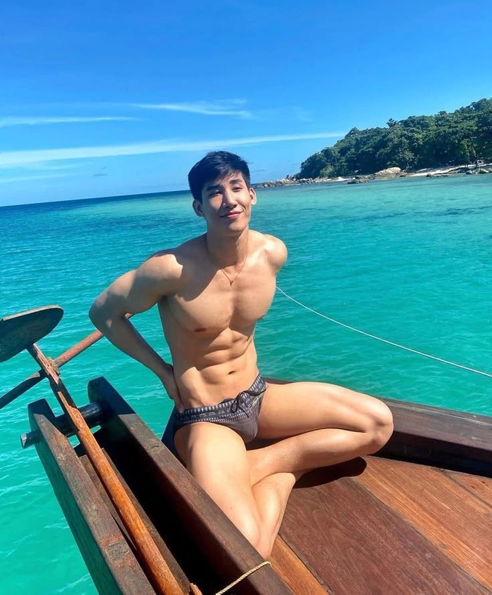 Hình ảnh trai đẹp 6 múi Việt Nam cuốn hút