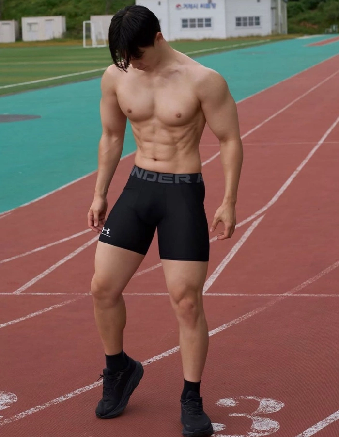 Hình ảnh trai đẹp Hàn Quốc 6 múi chuẩn gu