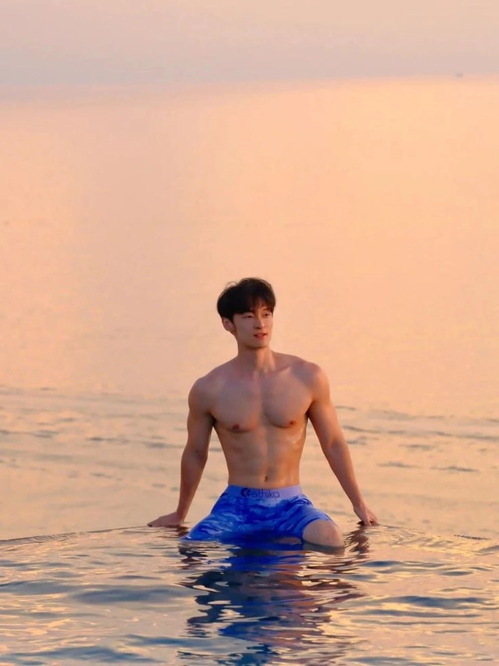 Vibe hiện đại chuẩn nam thần